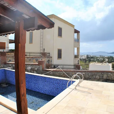 Villa Kadikalesi 4+1 Ayhan 2 Gümüşlük
